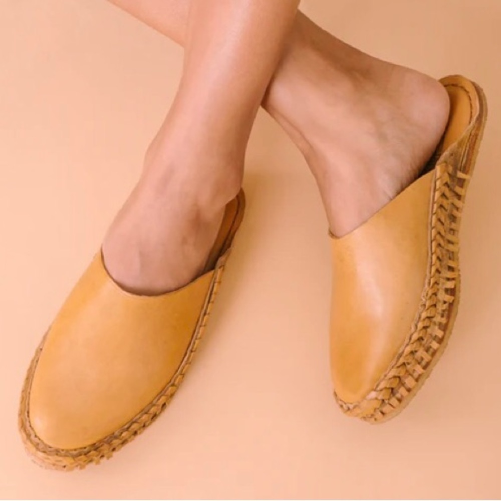 Mohinders Solid Slide- Honey